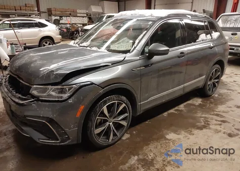 2022 Volkswagen Tiguan 2.0T Sel R-Line из США, поврежденный, VIN 3VV4B7AX3NM145247